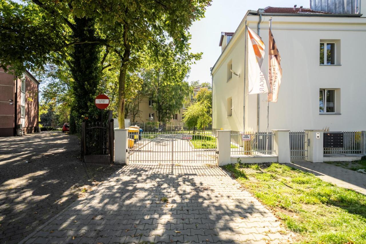 Rycerska Apartments With Parking By Noclegi Renters Poznan Exterior photo
